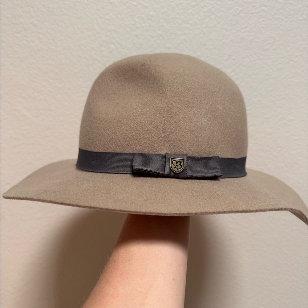 Brixton Stylish Tan Wide-Brim Hat with Gray Band - Picture 2 of 6